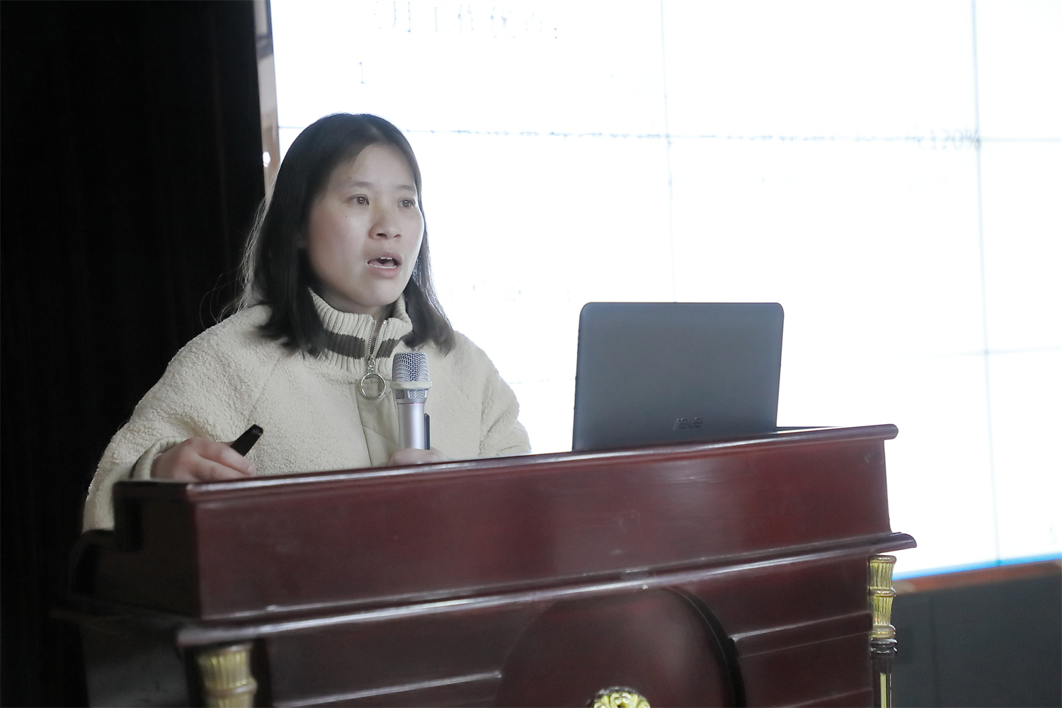 1690875947383191.jpg 4.jpg